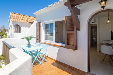 PRECIOSO APARTAMENTO REFORMADO CON VISTAS A PLAYA SON BOU House in San Jaime Mediterráneo