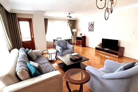 A large, comfortable flat in the best area of Ankara, Turkey Eigentumswohnung in Ankara