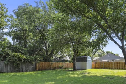 Summer Deal! Texas Rangers Home near Globe Life - Cowboys, AT&T House in Arlington