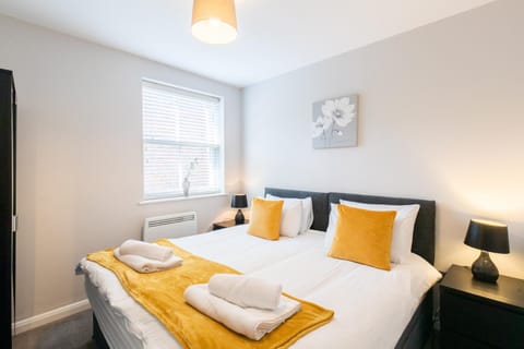 Velvet 2-bedroom apartment, Brewery Road, Hoddesdon Apartment in East Hertfordshire District