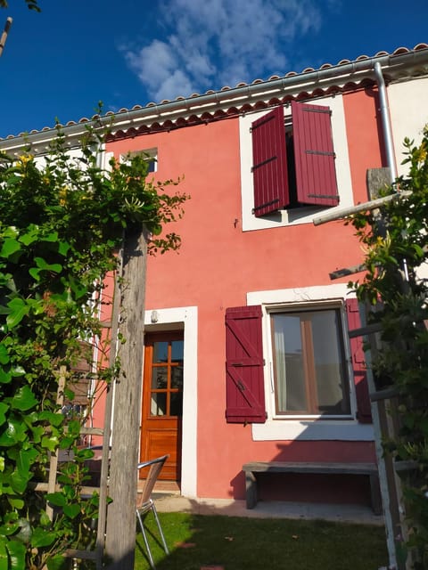 Facade/entrance, Garden