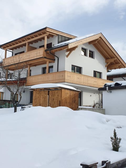 Property building, Winter