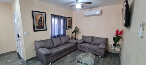 super condo with fiber optic internet House in Rocky Point