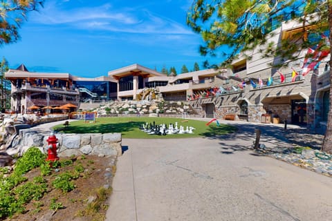 Resort at Squaw Creek House in Palisades Tahoe (Olympic Valley)