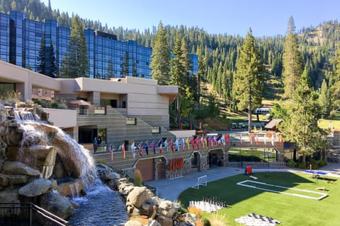 Resort at Squaw Creek House in Palisades Tahoe (Olympic Valley)