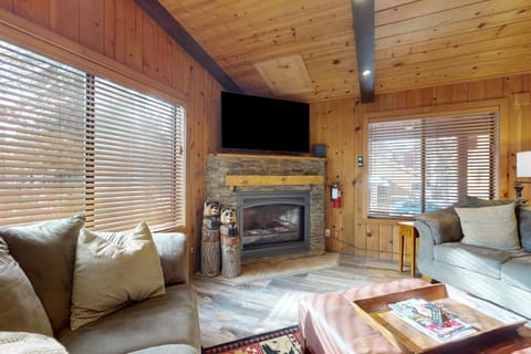 Cozy Tahoe Donner Retreat Maison in Truckee
