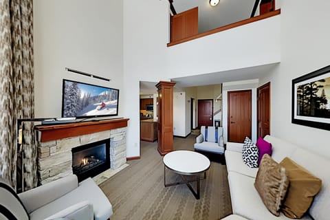Resort at Squaw Creek's 806 & 808 Condo in Palisades Tahoe (Olympic Valley)