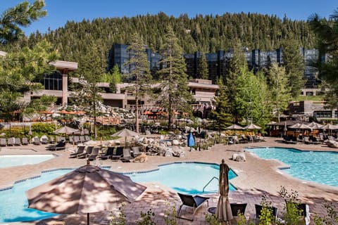 Resort at Squaw Creek's 605 Condominio in Palisades Tahoe (Olympic Valley)