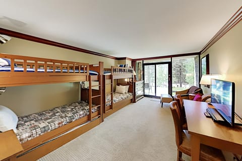 Resort at Squaw Creek's 126 House in Palisades Tahoe (Olympic Valley)