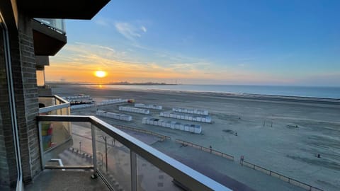 Balcony/Terrace, Beach, Sunset