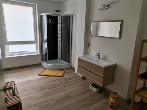 Le caillou Blanc Vacation rental in Charleroi