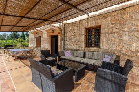 YourHouse Son Morey, villa with private pool, family-friendly Villa in La Mancha