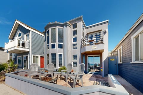 The Strand Oasis House in Oceanside