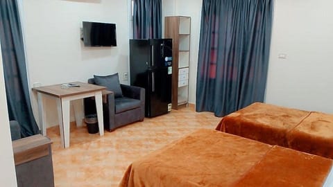 زافيرو التجمع الاول للعائلات فقط families only- ممنوع لسكان القاهره Apartment in New Cairo City