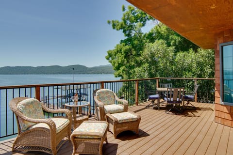 Stunning CA Getaway on the Shores of Clear Lake! Maison in Clear Lake