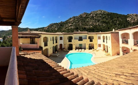 Balcony/Terrace, Pool view, Swimming pool