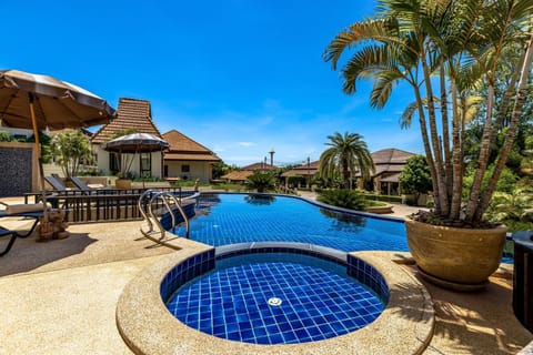 5 Bedroom Pool Villa Close To Town H5 Villa in Hua Hin District