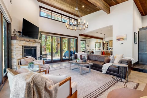 Henness Escape House in Truckee