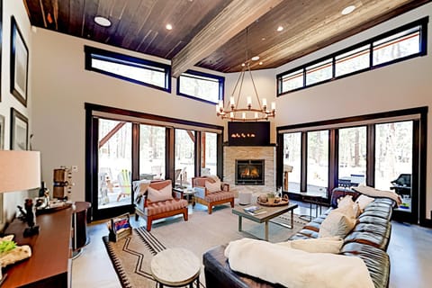 Henness Escape House in Truckee