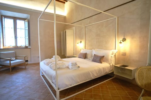 Badia Giulia Prestigious Historical B&B, Camaiore Adults only - Pets free Bed and Breakfast in Camaiore