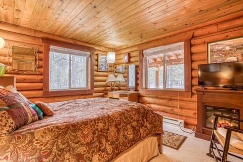 Sweet Log Cabin Maison in Three Rivers