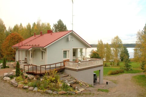 Facade/entrance, Bird's eye view