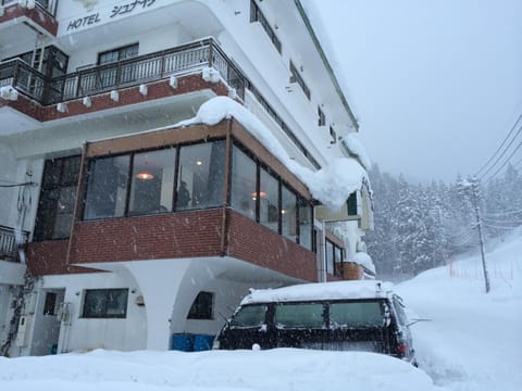 Property building, Winter