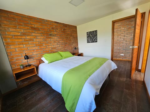 El Chasqui Guest House Bed and Breakfast in Cotopaxi, Ecuador