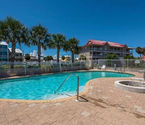 Latitude Adjustment home House in Pensacola Beach