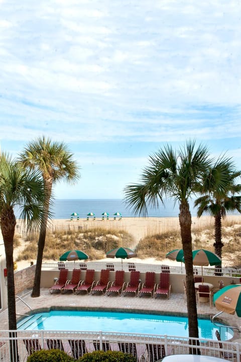 DeSoto Beach Bed and Breakfast Bed and Breakfast in Tybee Island