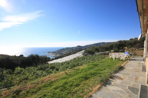 Facade/entrance, Garden, Sea view