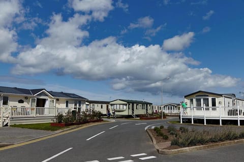 Golden Sands Holiday Park Camping /
Complejo de autocaravanas in Towyn