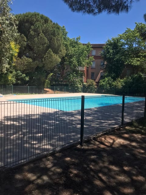 Pool view, Swimming pool, Swimming pool