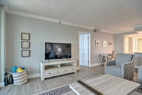 Remodeled Redington Shores Gem on the Beach! Condo in Redington Shores