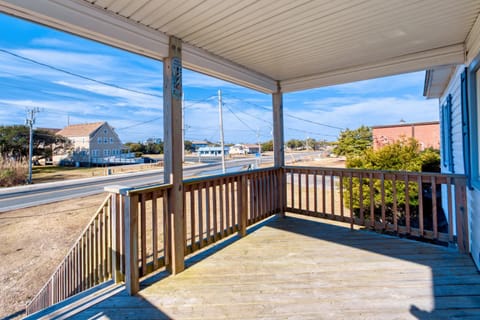 Cottage on 12 House in Hatteras Island