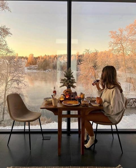 View (from property/room), Dining area, River view