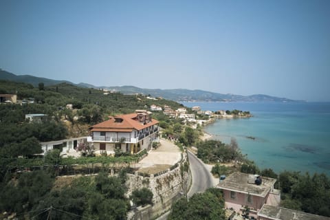 Agnadi Sea View Apartments Condo in Alikanas