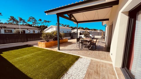 Patio, Garden, Garden view