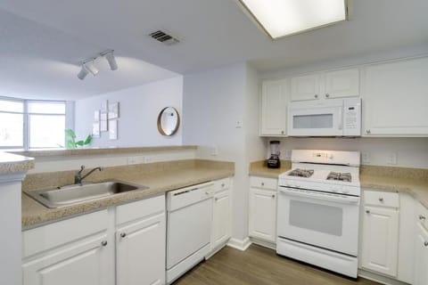 Wonderful 1 Bedroom Condo At Ballston With Gym Condo in Arlington