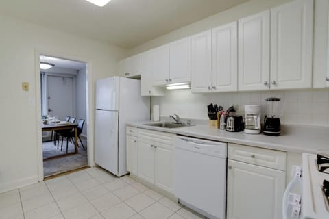 Amazing 2 Bedroom Condo At Arlington With Gym Apartamento in Crystal City