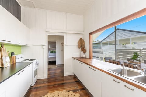 High Three - Downtown Beach House House in Yamba