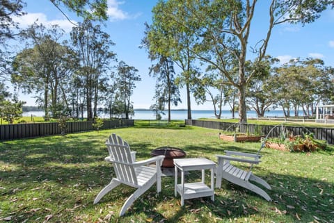 Edge Water - Belle Escapes Jervis Bay House in Saint Georges Basin