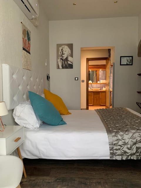RESIDENCE LE 360 Bed and Breakfast in La Ciotat