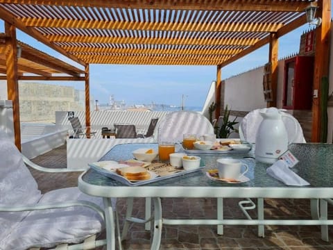 Sea view, Breakfast