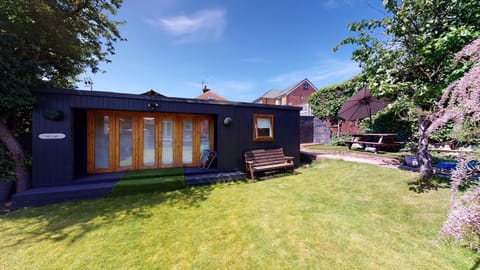 Property building, Natural landscape, Garden view