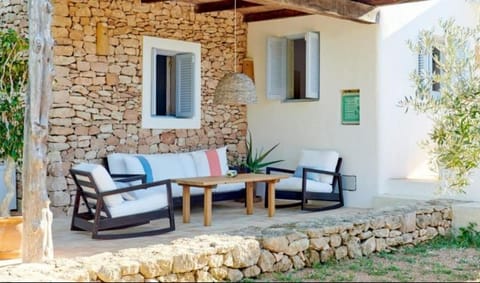 Ca Aquamarine -Luxurious villa, walking distance from Saona Beach Villa in Formentera