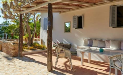 Ca Aquamarine -Luxurious villa, walking distance from Saona Beach Villa in Formentera