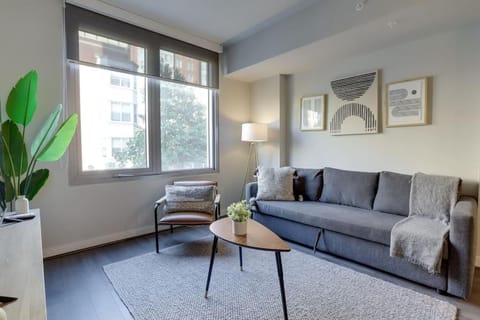 Gorgeous 1 Bedroom At Clarendon With Gym and Rooftop Appartement in Arlington