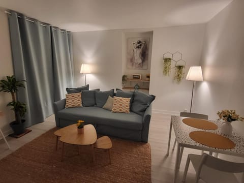 Appartement zen et calme, centre ville Condo in Vendôme