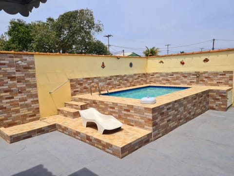 Casa em Condomínio com Piscina Privativa House in Araruama